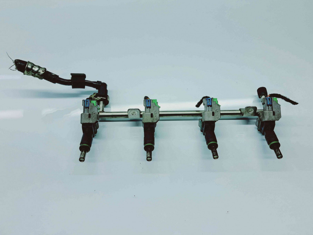 Rampa injectoare Opel Astra J [Fabr 2009-2015] 55562597 1.6 Benz A16XER 1.6 Benz A16XER 77KW / 105CP