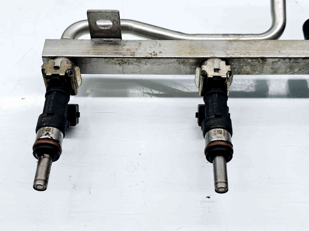 Rampa injectoare Opel Astra J [Fabr 2009-2015] 55355609 /0280158108 1.6 Benz A16LET 132KW / 180CP 1.6 Benz A16LET 132KW / 180CP