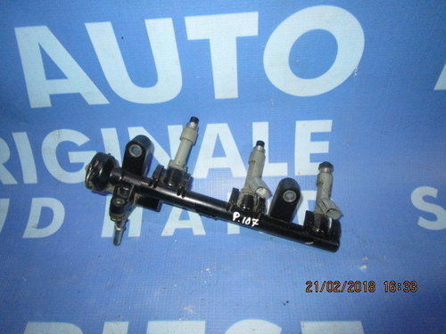 Rampa injectoare Peugeot 107;  2381400010 (cu injectoare)