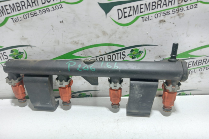 Rampa injectoare Peugeot 206 [facelift] [2002 - 2009] CC cabriolet 1.6 MT (109 hp)