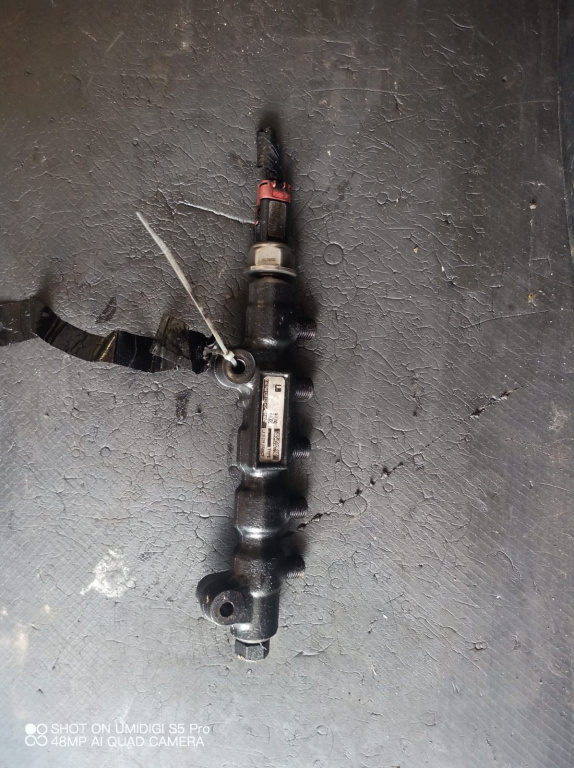 Rampa injectoare Peugeot 307 1.6 HDI - COD 9654592680