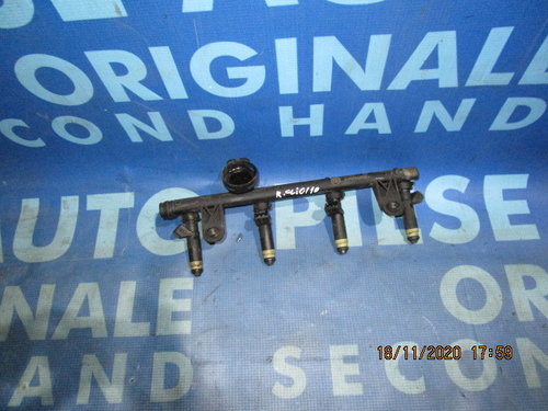 Rampa injectoare Renault Clio 1.4i 8v 2003 (cu injectoare)