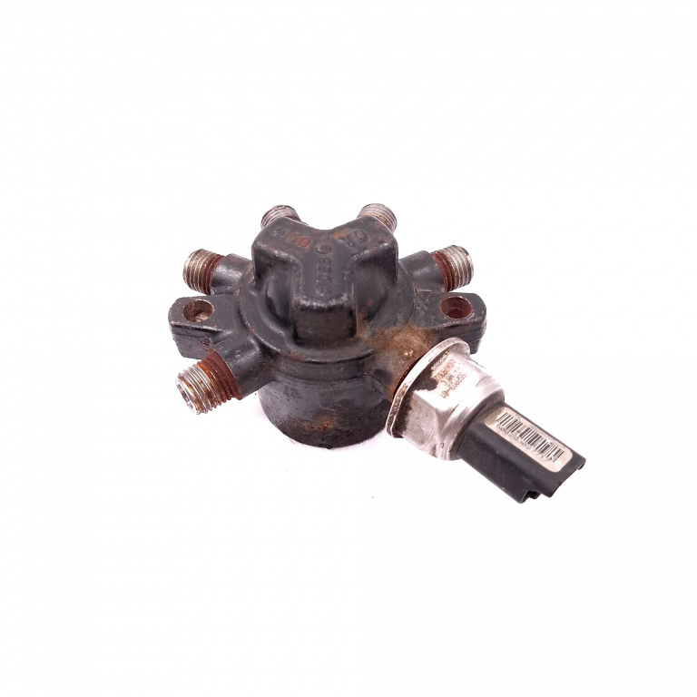 Rampa Injectoare Renault Clio 2 / Symbol 1 1998-2008 1.5 Dci Motorina 8200057345, 82000584032, R9144Z010D, 9307Z507A, 55Pp0301, 504293027717 Delphi