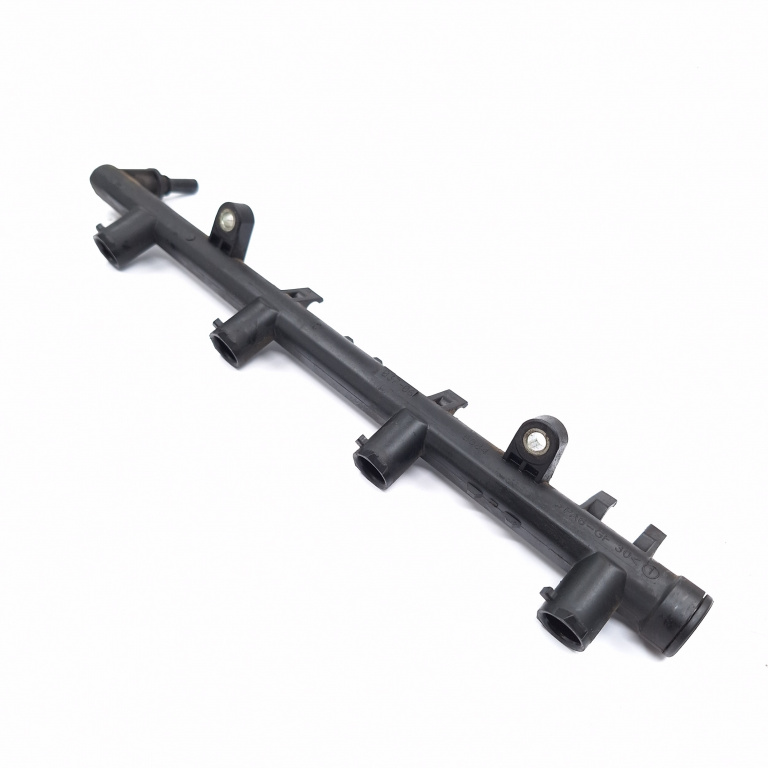 Rampa Injectoare Renault CLIO 3 2005 - 2012 Benzina 8200135504
