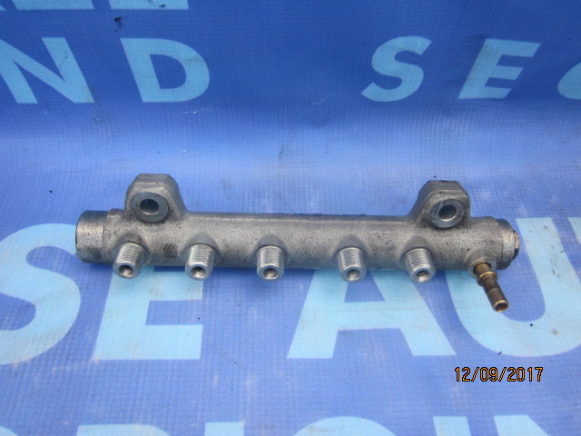 Rampa injectoare Renault Espace 2.2dci; 8200347593