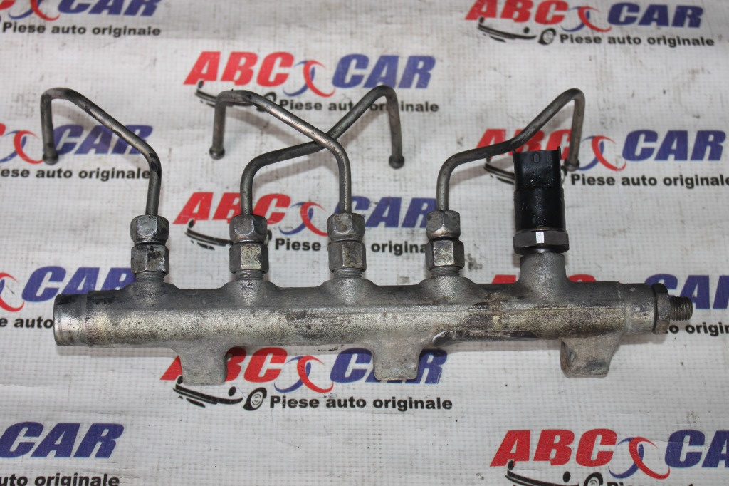 Rampa injectoare Renault Laguna 2 2001-2007 2.2 DCI 8200010077