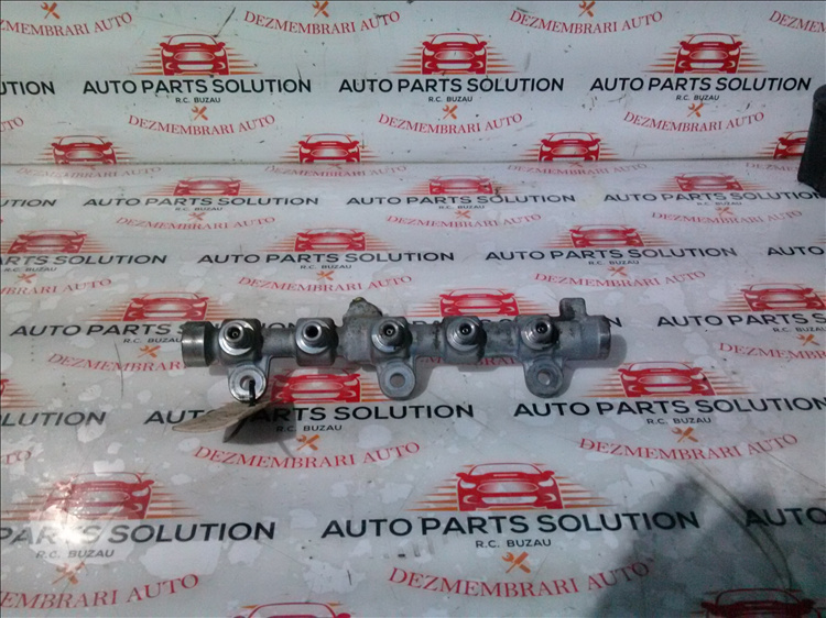 Rampa injectoare RENAULT MASTER 2.3 D an fabr. 2014