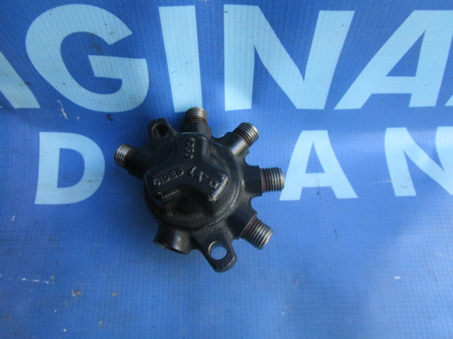 Rampa injectoare Renault Megane 1.5dci ; 8200584024