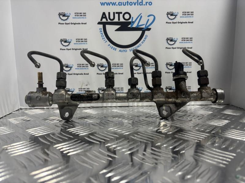 Rampa injectoare Renault Megane 2 2003-2008 1.9 dCi 0445214127