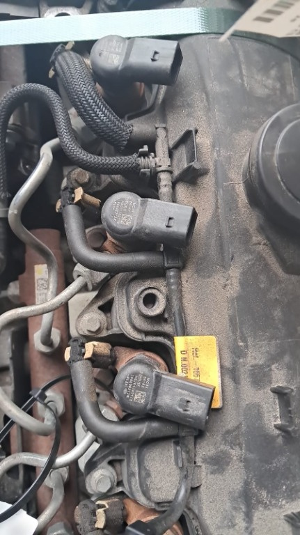 Rampa injectoare Renault Megane 3 1.5 DCI K9K6 an 2013 cod 8201225030 / 175218188R