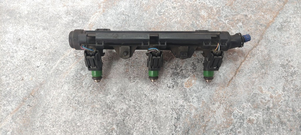 Rampa injectoare Seat Ibiza III 1.2 benzina cod: 03E133320