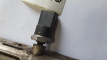 Rampa injectoare +senzor Audi A4 8E B7 2004-2008 2...