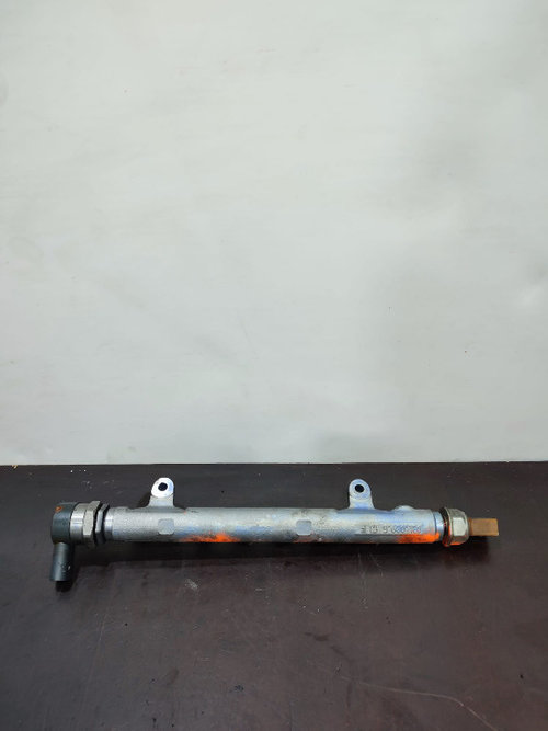 Rampa injectoare + Senzor Presiune Audi Q5 2.0 TDI 057130764H, 03l130089A