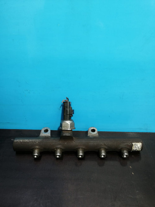 Rampa injectoare + Senzor Presiune Renault 1.5 DCI H8200701690,9307Z517A