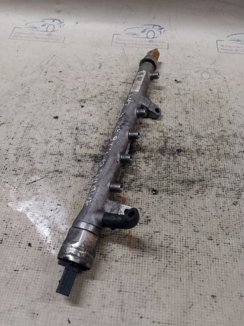 Rampa injectoare Skoda Fabia 2 1.6 2012, 03L130089B