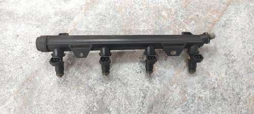 Rampa injectoare Skoda Fabia I 1.4 benzina cod: 036133319AE