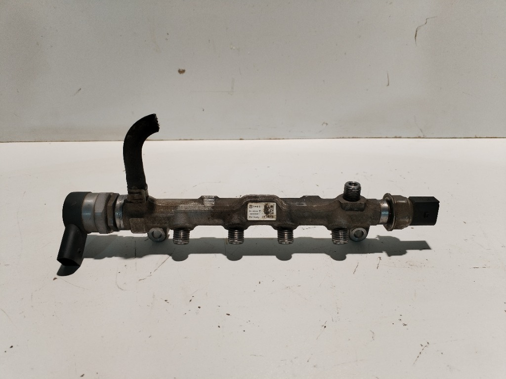 Rampa injectoare Skoda Octavia 3 VRS 2.0TDI CUPA 04L089D