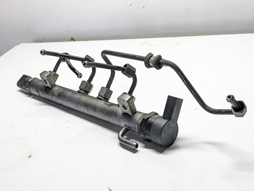 Rampa injectoare Smart Forfour 1.5 diesel completa