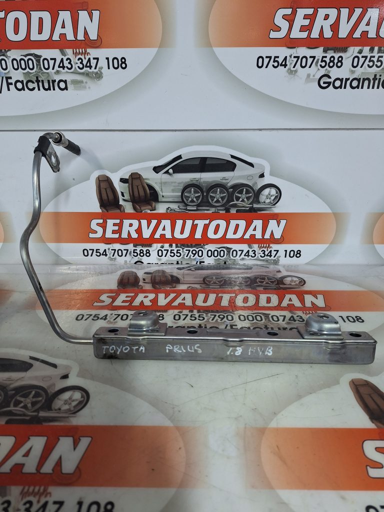 Rampa injectoare Toyota Prius C (2012->) 1.8 Hybrid 2015