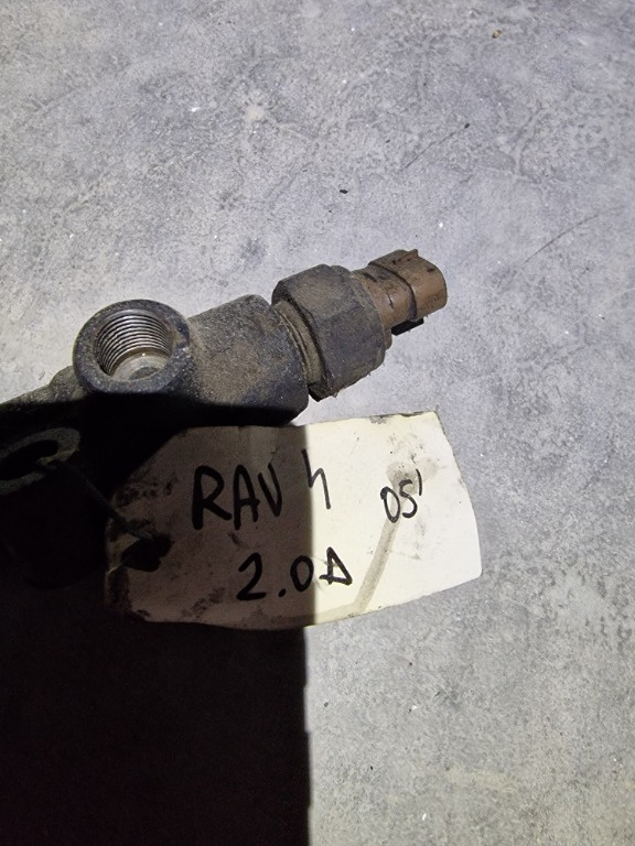 Rampa Injectoare toyota Rav 4 2.0 d 116CP