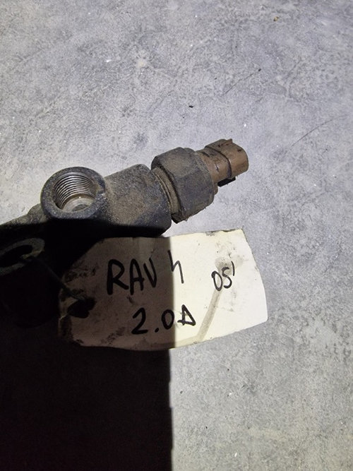 Rampa Injectoare toyota Rav 4 2.0 d 116CP