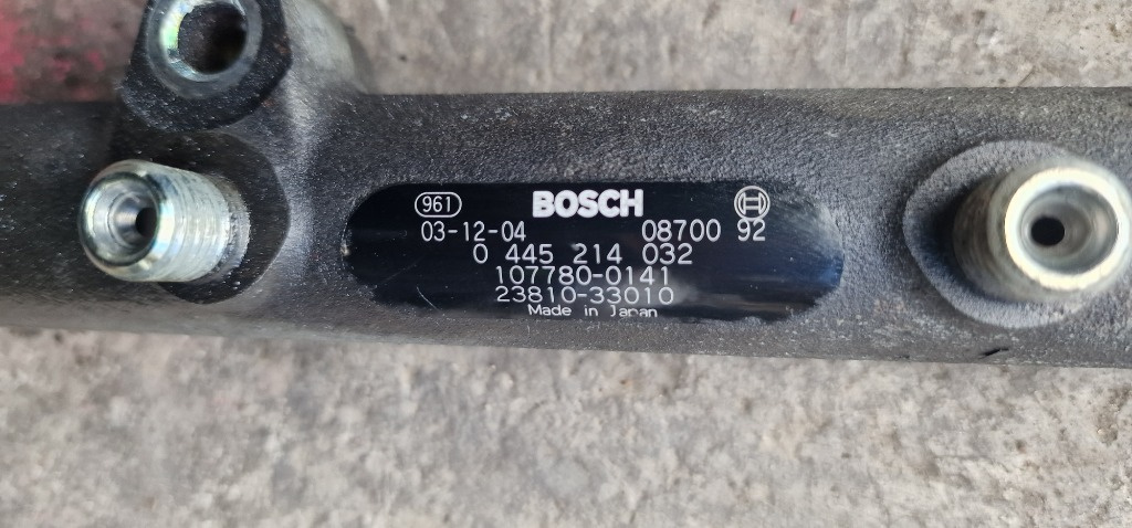 Rampa Injectoare Toyota Yaris 1.4D D4D 2004 cod 23810-33010