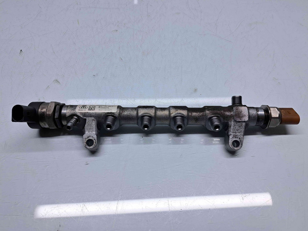 Rampa injectoare Volkswagen Caddy 4 [Fabr 2011-2014] 03L130089P 2.0 TDI CFHC 103KW / 140CP