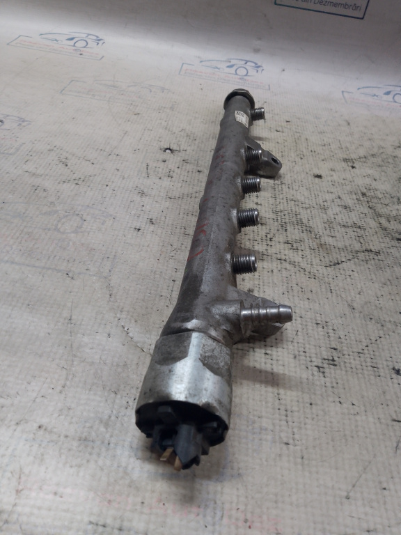 Rampa injectoare Volkswagen Golf 6 2010, 03L089H