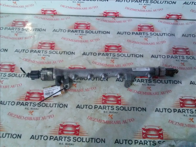 Rampa injectoare VOLKSWAGEN PASSAT B6 1.6 TDI