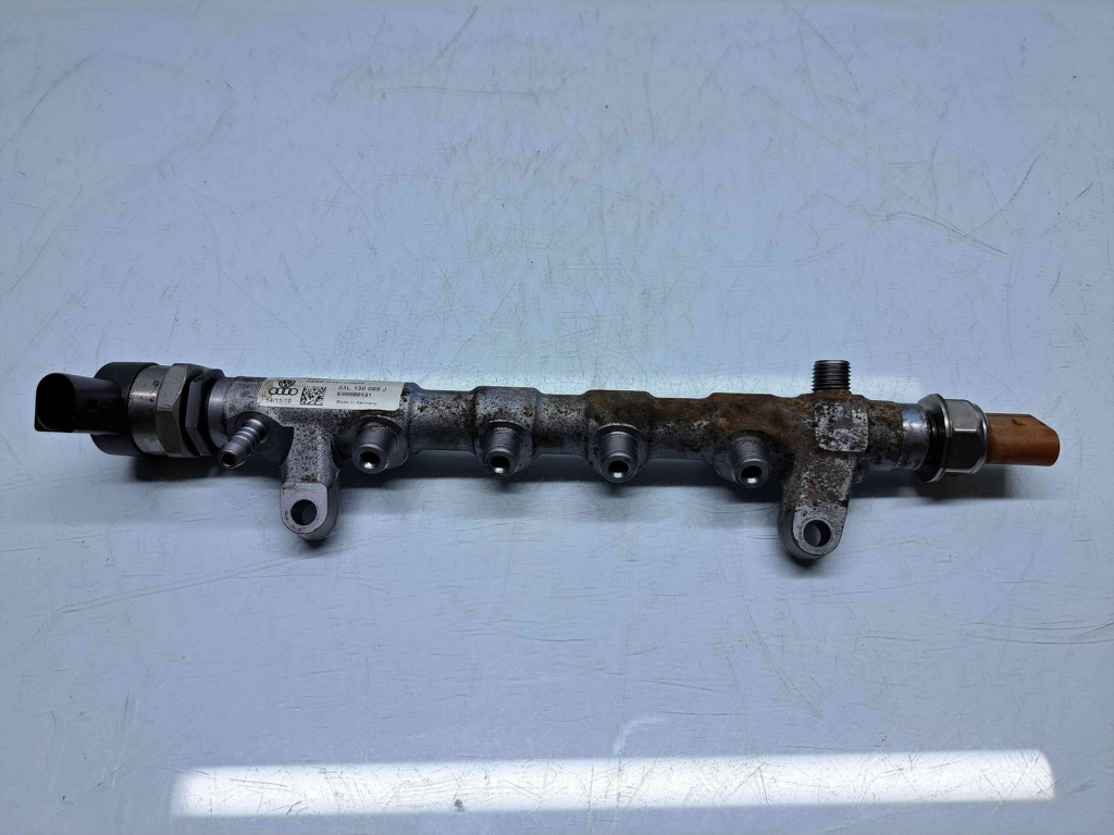 Rampa injectoare Volkswagen Passat B7 (362) [Fabr 2010-2014] 03L130089J 2.0 TDI CFFB 103KW / 140CP