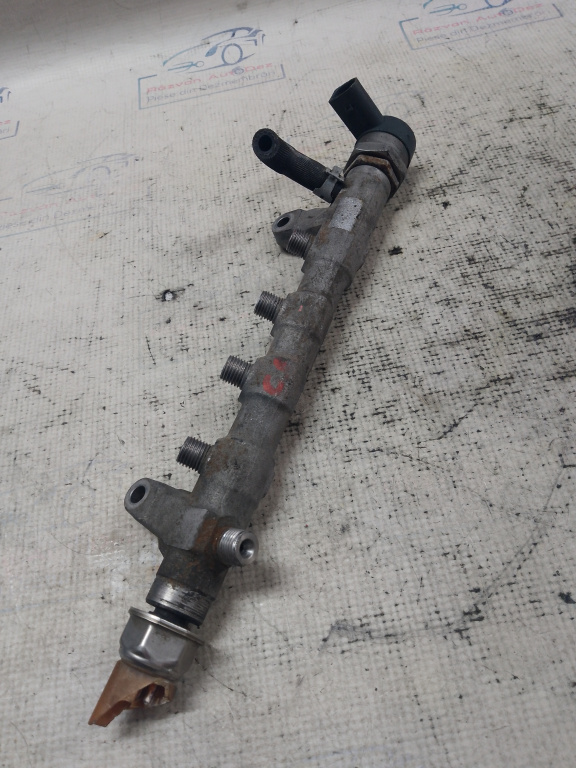 Rampa injectoare Volkswagen Passat CC 2012, 03L906051