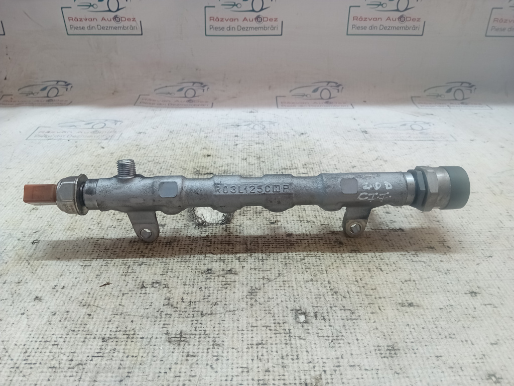 Rampa injectoare Volkswagen Tiguan 2.0 Motorina, 03L130089P