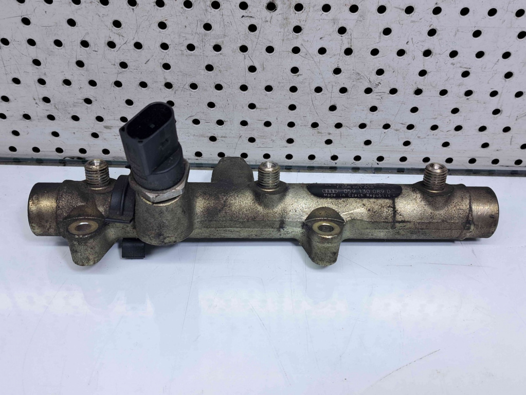 Rampa injectoare Volkswagen Touareg (7LA, 7L6) [Fabr 2003-2010] 059130089D 3.0 BKS 3.0 BKS 165KW / 224CP