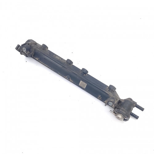 Rampa Injectoare Vw Bora (1J) 1998-2005 1.6 Akl Benzina 06A133317A, 00T3201518