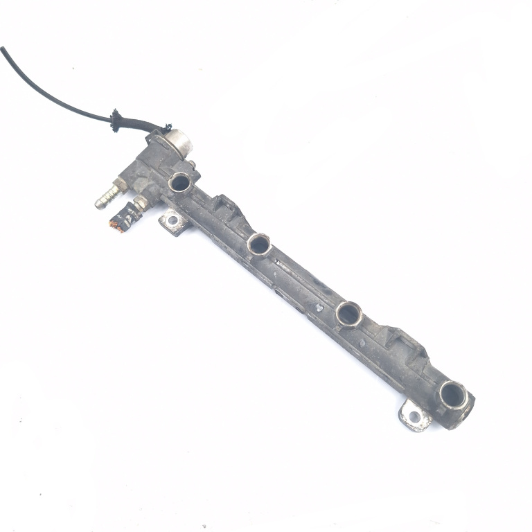 Rampa Injectoare Vw Golf 4 1997-2004 1.6 16V Bcb Benzina 036133319, 036 133 319, 036133319Al, 2270234, Cb2270234