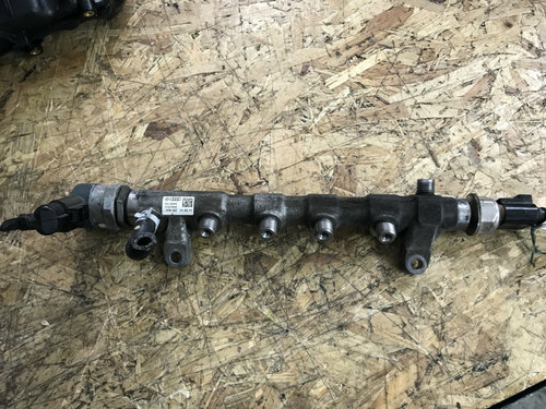 Rampa injectoare VW passat B7 4motion combi 2011 (03L089N)