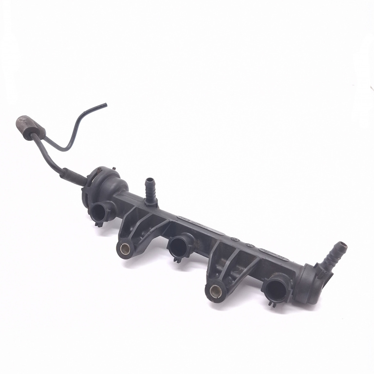 Rampa Injectoare Vw Polo (9N, 9N3) 2002-2010 1.2 Awy Benzina 030133319C, 03D133329A, 03D133319, 03D133329, 03D 133 319 C, 03D 133 329 A, 03D133319C