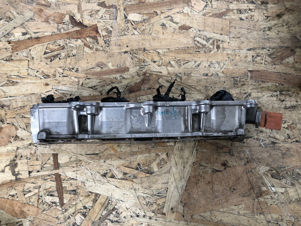Rampa injectoare VW Tiguan 4Motion suv 2010 (GK284AHB)