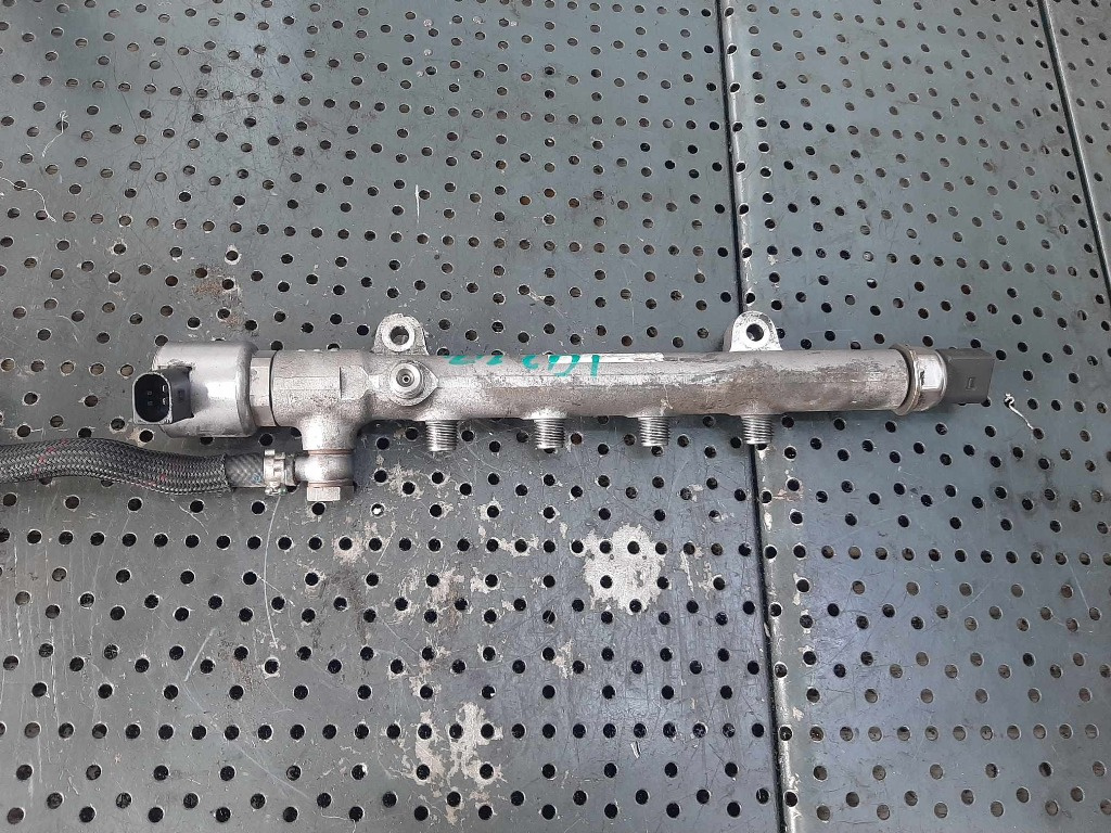 Rampa injectoare2.2 cdi 651924 mercedes e-class w212 e250 93077522a