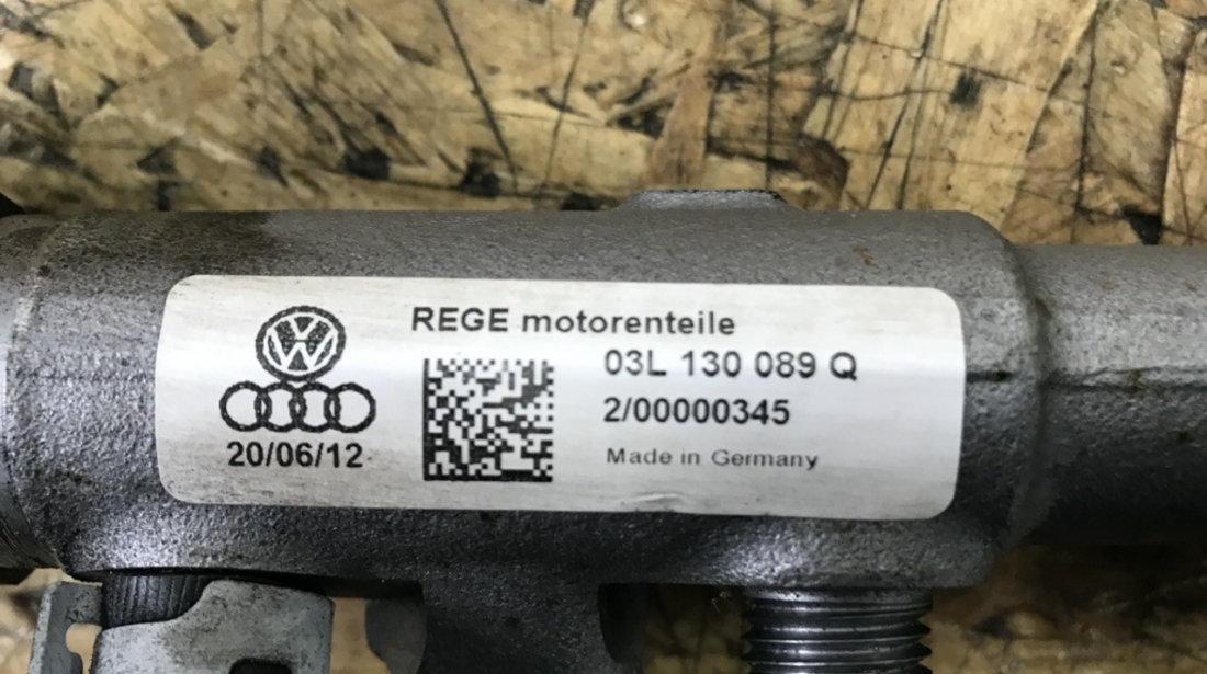 Rampa injector cu senzor si regulator presiune Audi A4 Av. qu. 2,0 TDI A4 sedan 2013 (03L130089Q)