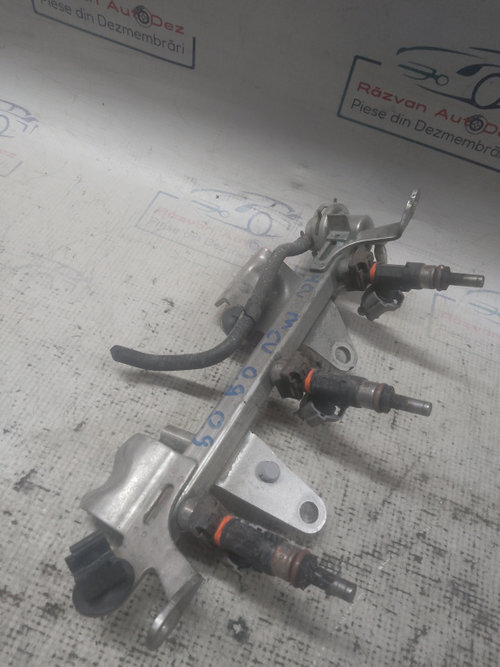 Rampa plus injectoare Dacia Logan Mcv 0.9 2014, 3 INJECTOARE / 175201470R / 166004787R