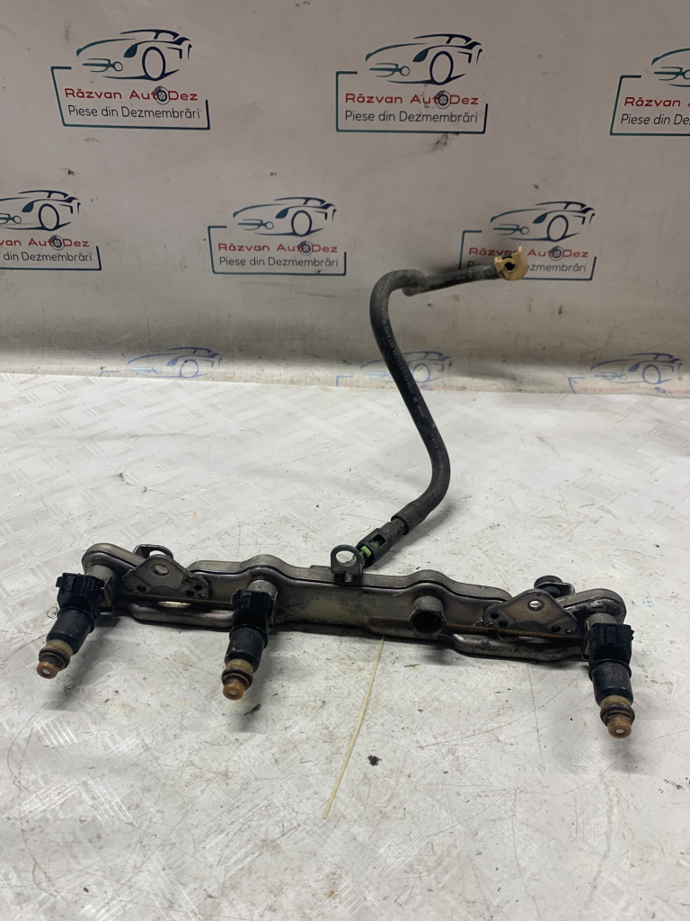 Rampa plus injectoare Honda Accord 2.0 Benzina 2010, - / 3 INJECTOARE