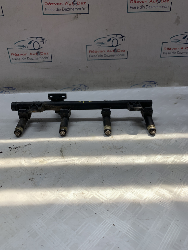 Rampa plus injectoare Renault Clio 1.4 Benzina 2004, 7700274294 / 2240C00107