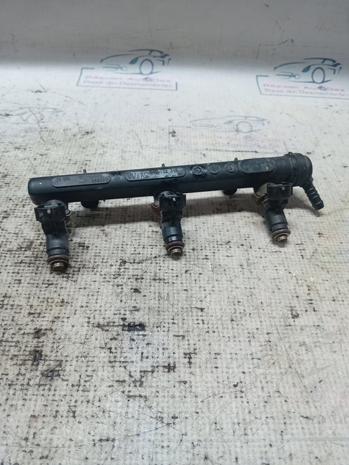 Rampa plus injectoare Seat Ibiza 1.0 Benzina 2018, 04C133317M / 04E906031H / 3 INJECTOARE