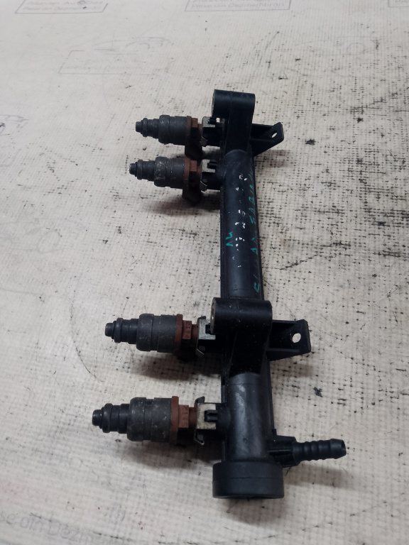 Rampa plus injectoare Skoda Fabia 1.4 2009, 047133319S / 047133321J