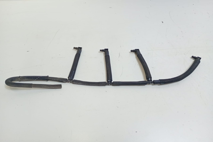 Rampa retur injectoare 1.6 tdi 2136300 Volkswagen VW Golf 6 [2008 - 2015]
