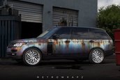 Range Rover cu caroseria ruginita