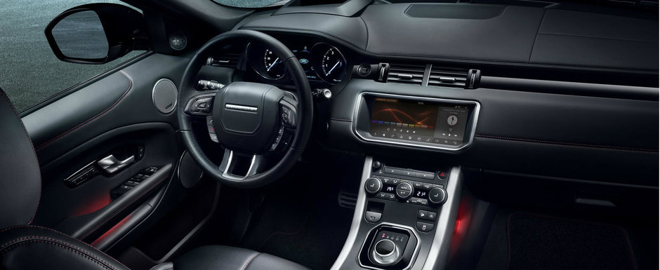 Range Rover Evoque se innoieste cu un display de 10.2 inch si o editie speciala pe nume Ember