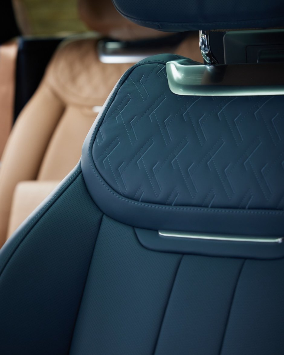 Range Rover SV Carmel Edition