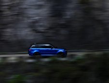 Range Rover SVR pe Dragon Road